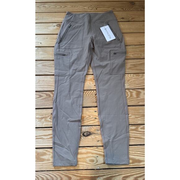 Athleta Pants - NWT $119 Athleta Women’s Hybrid Cargo Tights Size 4 Tan Headlands